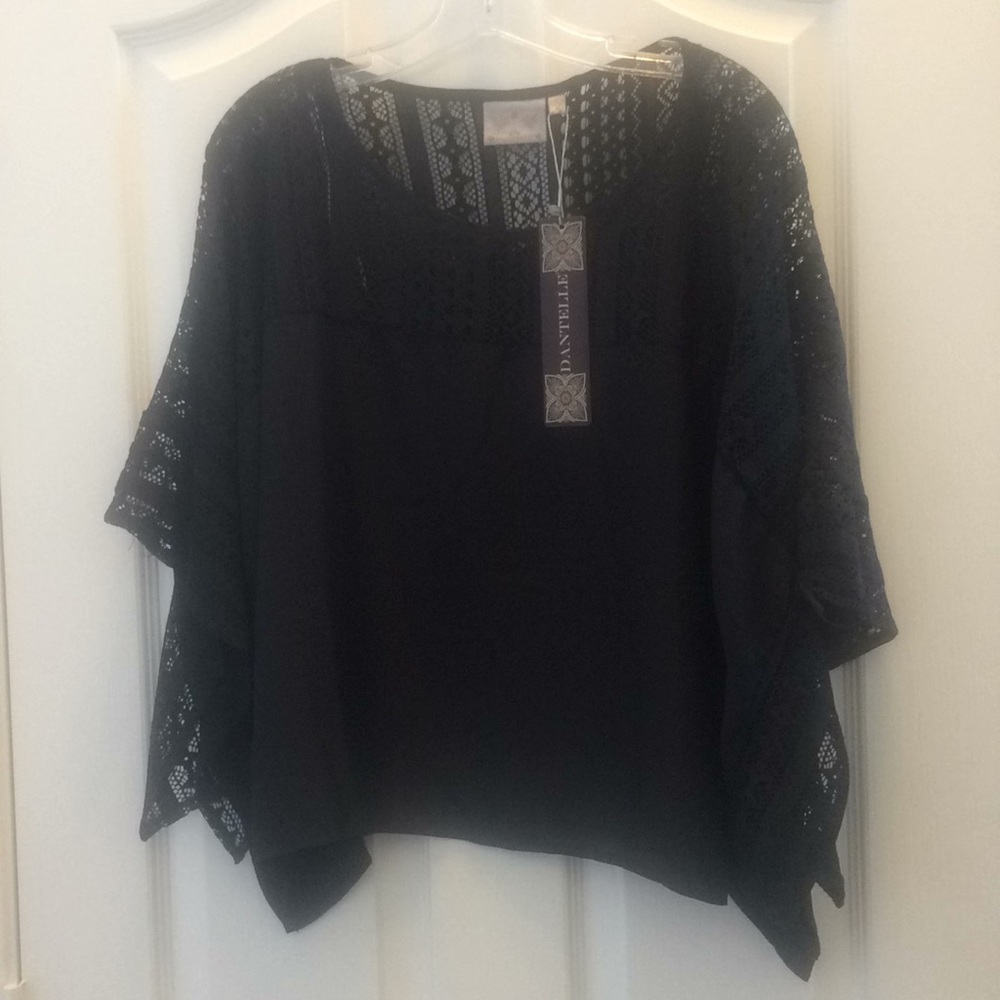 FINAL MARKDOWN Nwt ladies Dantelle caftan style top medium